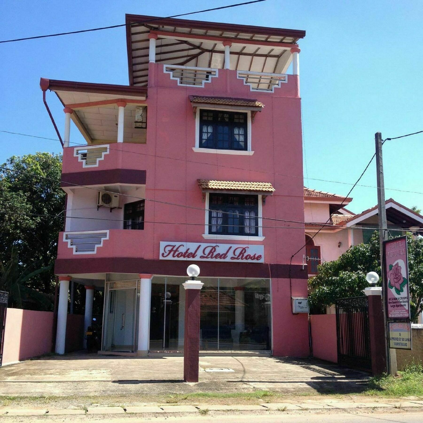 Hotel Red Rose Негомбо Экстерьер фото