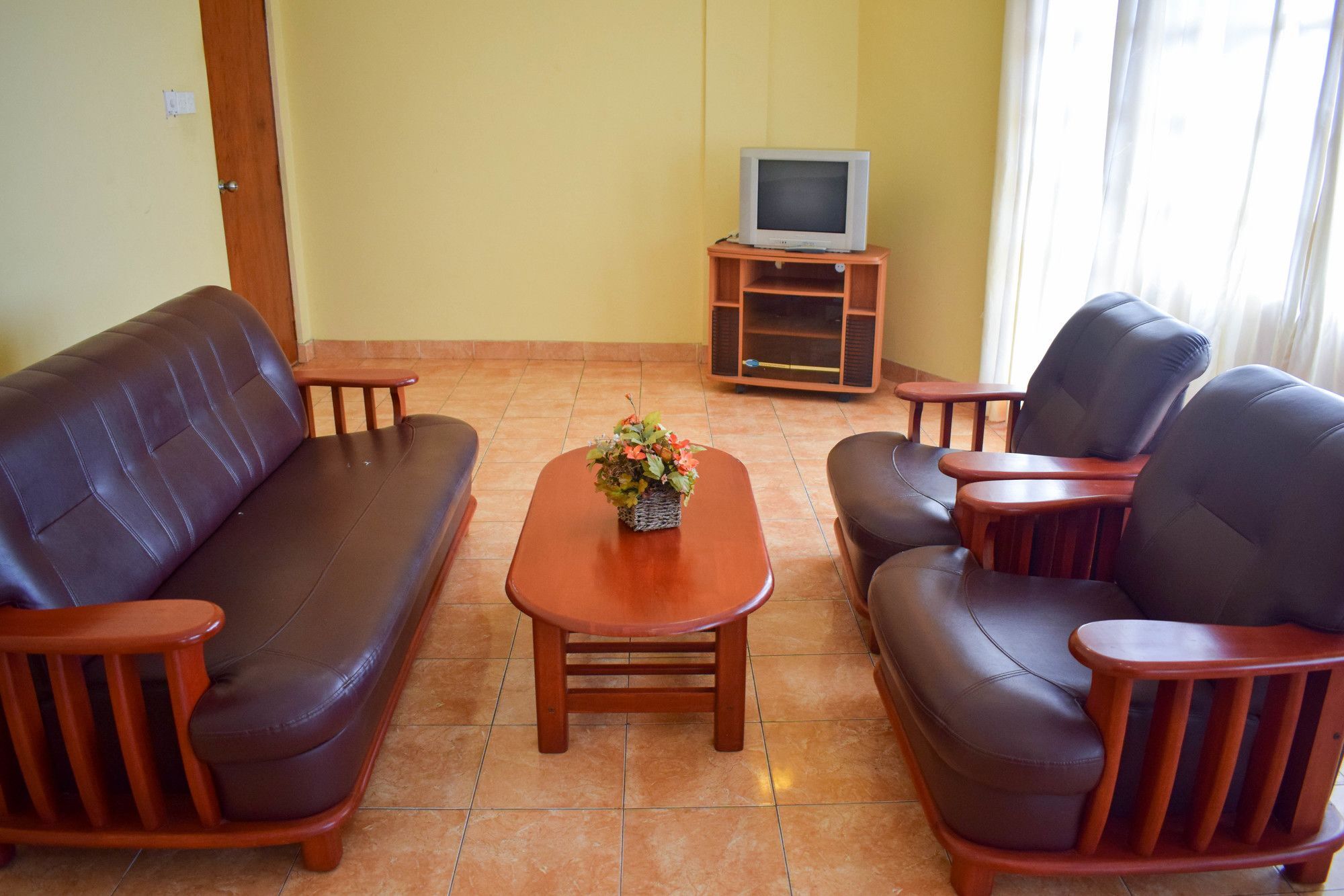 Hotel Red Rose Негомбо Экстерьер фото